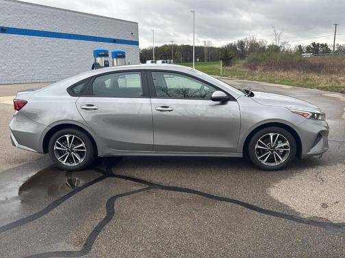 Steel Gray 2024 Kia Forte LXS