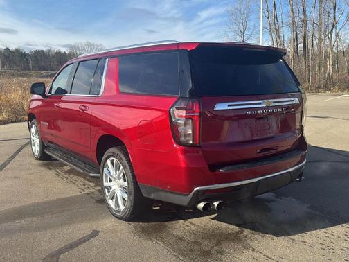 2022 Chevrolet Suburban High Country