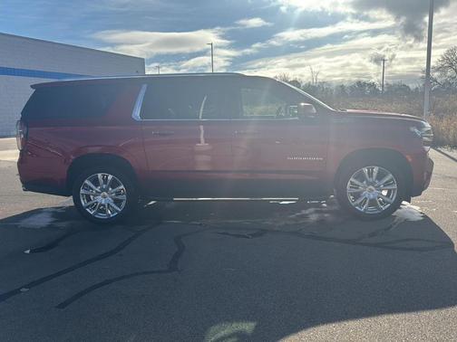 2022 Chevrolet Suburban High Country