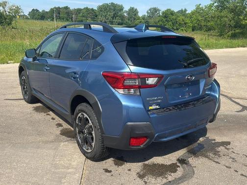 Horizon Blue Pearl 2021 Subaru Crosstrek Premium