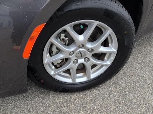 Granite Crystal Clearcoat Metallic 2023 Chrysler Pacifica Touring-L