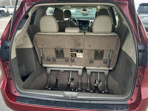 2018 Toyota Sienna XLE