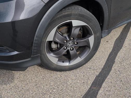 Milano Red 2018 Honda HR-V EX