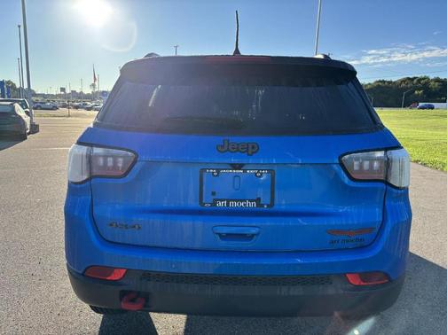 Hydro Blue Pearlcoat 2025 Jeep Compass Trailhawk