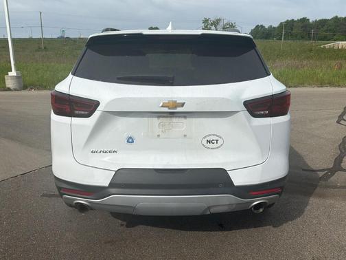 Summit White 2025 Chevrolet Blazer LT