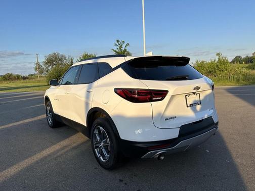 Summit White 2025 Chevrolet Blazer LT