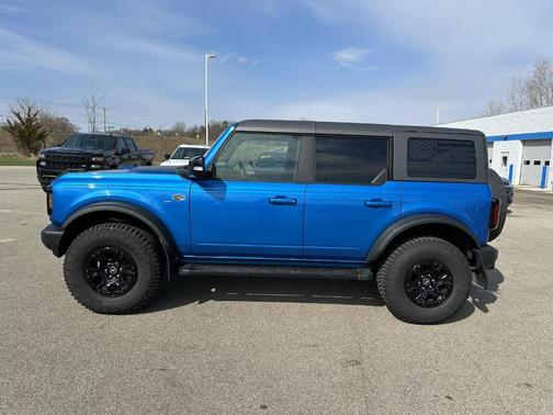 Velocity Blue Metallic 2021 Ford Bronco Wildtrak