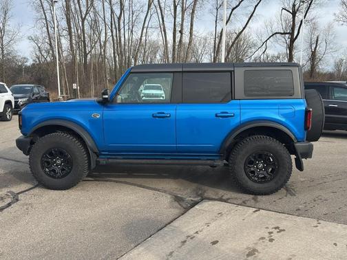 Velocity Blue Metallic 2021 Ford Bronco Wildtrak