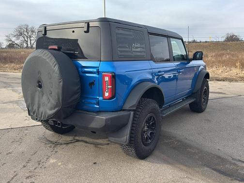 Velocity Blue Metallic 2021 Ford Bronco Wildtrak