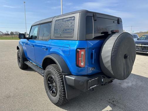 Velocity Blue Metallic 2021 Ford Bronco Wildtrak