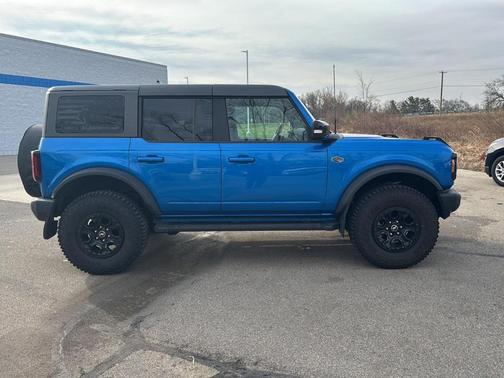 Velocity Blue Metallic 2021 Ford Bronco Wildtrak