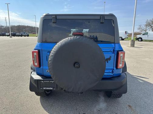 Velocity Blue Metallic 2021 Ford Bronco Wildtrak