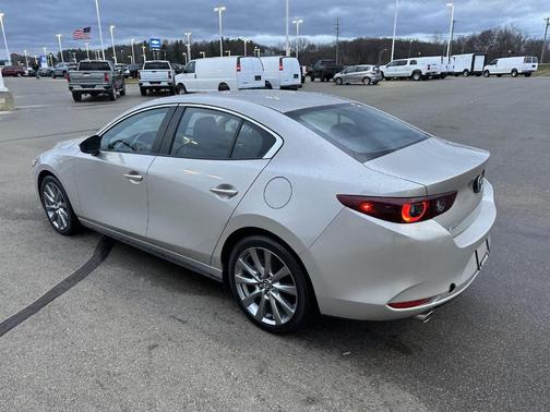 2025 Mazda Mazda3 FWD w/Preferred Package