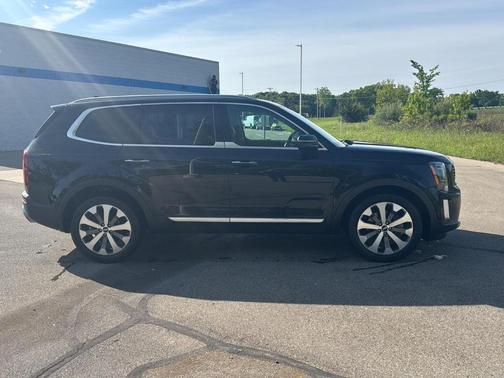 Ebony Black 2020 Kia Telluride S