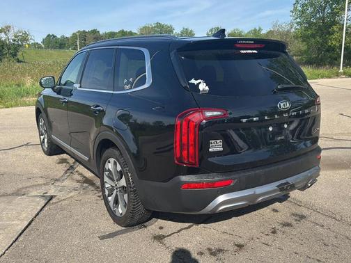 Ebony Black 2020 Kia Telluride S