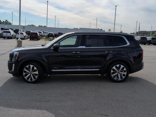 Ebony Black 2020 Kia Telluride S