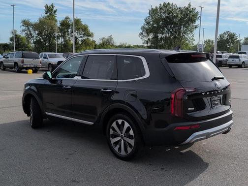 Ebony Black 2020 Kia Telluride S
