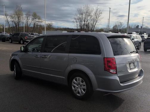 Billet Silver Metallic Clearcoat 2016 Dodge Grand Caravan AVP/SE