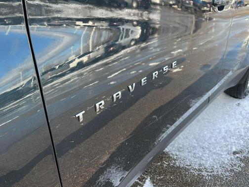 2020 Chevrolet Traverse LT Cloth