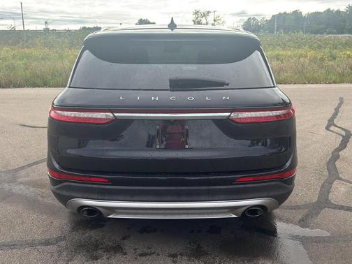 Infinite Black Metallic 2022 Lincoln Corsair Reserve