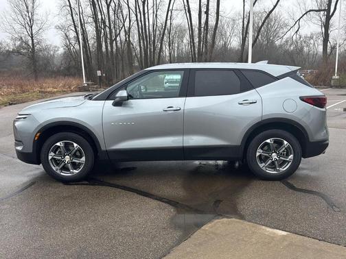 Sterling Gray Metallic 2025 Chevrolet Blazer LT