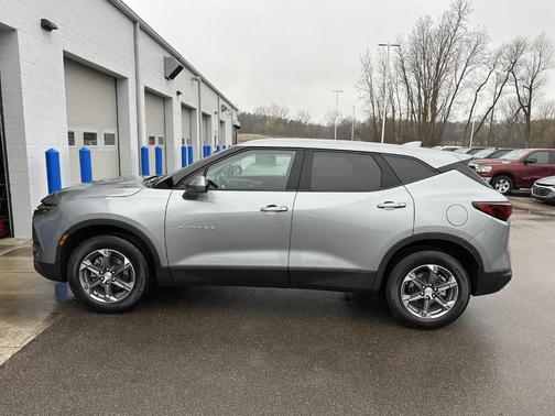 Sterling Gray Metallic 2025 Chevrolet Blazer LT