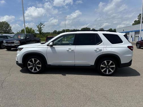 Platinum White Pearl 2025 Honda Pilot Elite