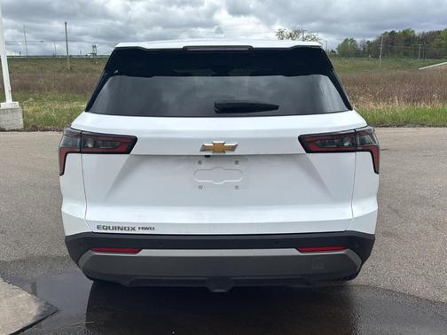 Summit White 2025 Chevrolet Equinox LT