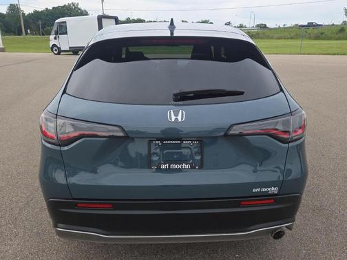 Pearl 2024 Honda HR-V Sport