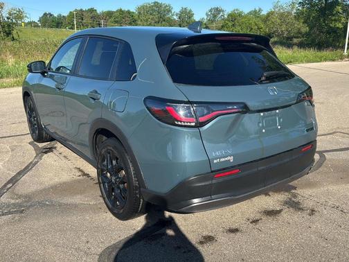 Pearl 2024 Honda HR-V Sport