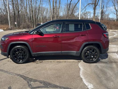 2022 Jeep Compass Altitude