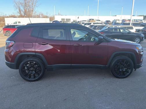 2022 Jeep Compass Altitude