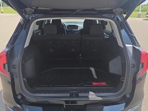 Ebony Twilight Metallic 2024 GMC Terrain SLE