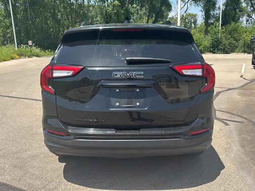 Ebony Twilight Metallic 2024 GMC Terrain SLE