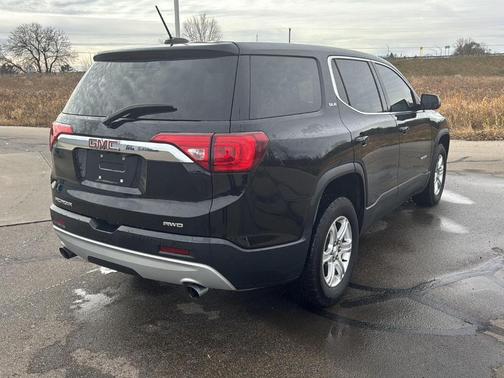 2018 GMC Acadia SLE-1