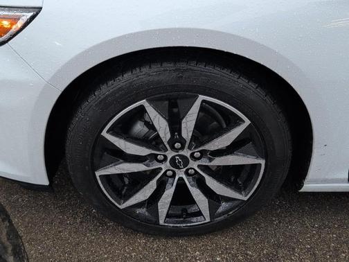 2023 Chevrolet Malibu RS