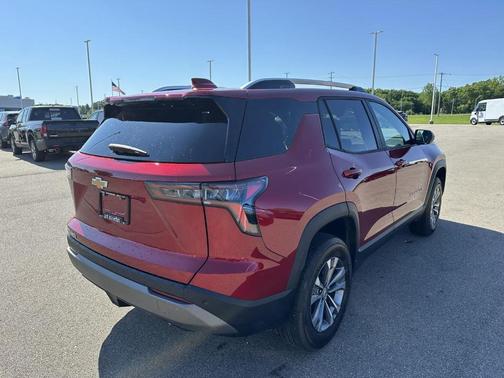 Radiant Red 2025 Chevrolet Equinox LT