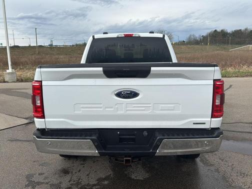 Oxford White 2023 Ford F-150 XLT