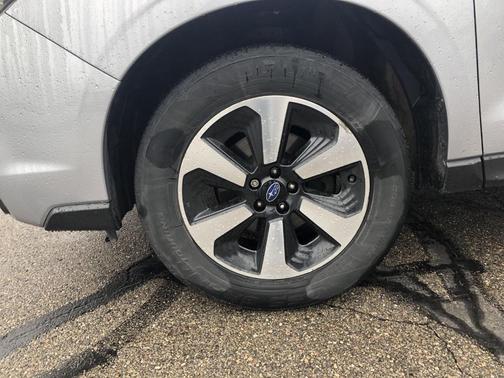 2017 Subaru Forester 2.5i