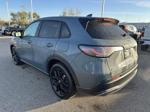 Pearl 2024 Honda HR-V Sport
