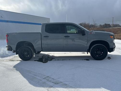 2024 Chevrolet Silverado 1500 Custom Trail Boss