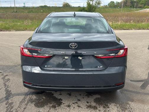 UNDERGROUND 2026 Toyota Camry LE
