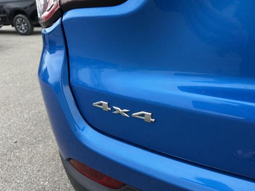 Laser Blue 2020 Jeep Compass Latitude