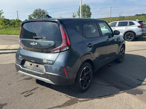 Gravity Gray 2025 Kia Soul EX