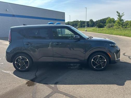 Gravity Gray 2025 Kia Soul EX