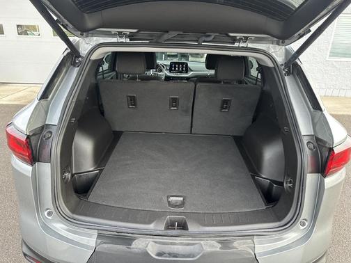 Sterling Gray Metallic 2023 Chevrolet Blazer 2LT