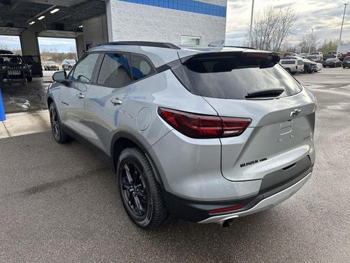 Sterling Gray Metallic 2023 Chevrolet Blazer 2LT