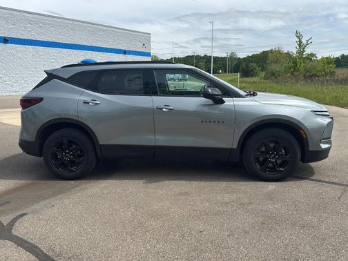 Sterling Gray Metallic 2023 Chevrolet Blazer 2LT