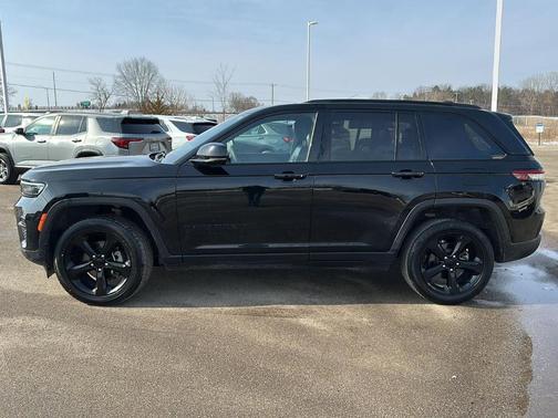 2023 Jeep Grand Cherokee Altitude
