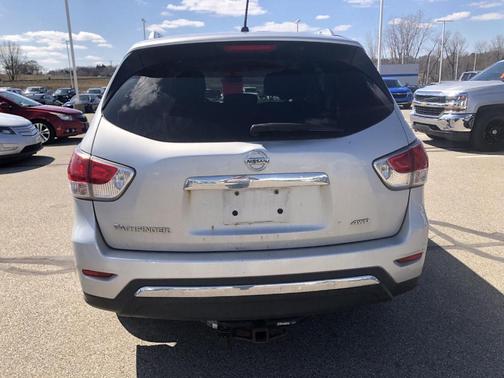 2016 Nissan Pathfinder S